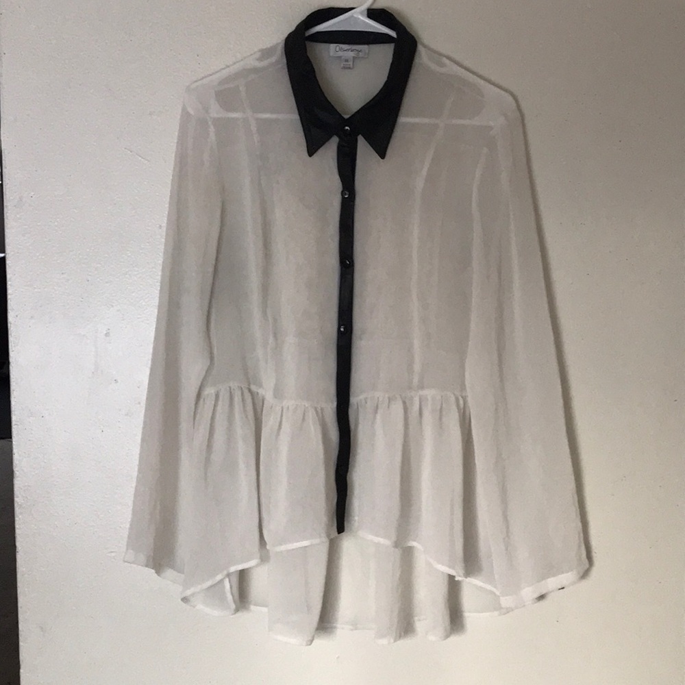 💗FINAL PRICE💗 Women’s White Long Sleeve Blouse